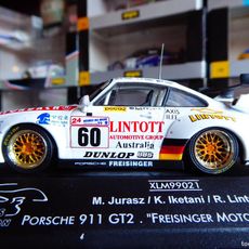 Porsche 911 (993) GT2 Le Mans 1998 - Model car collection - GT SPIRIT Porsche 911 (993) GT2 Le Mans 1998 - Model car collection - GT SPIRIT