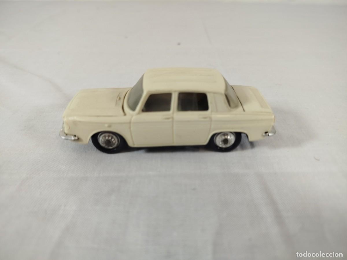 RENAULT R4 4L Crème Norev 1/18 EUR 50,00 - FR