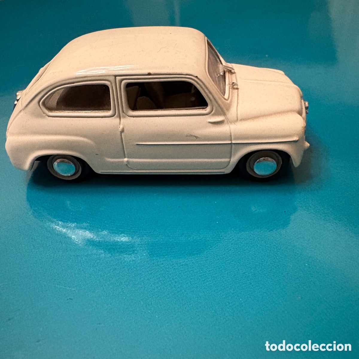 Coches a escala: Miniatura SEAT. 6000. - Foto 2