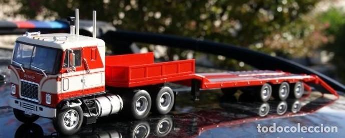 Camion Americano Gmc Astro 95 (1970) - Góndola 3 Ejes Escala 1/43 de Altaya en Su Caja