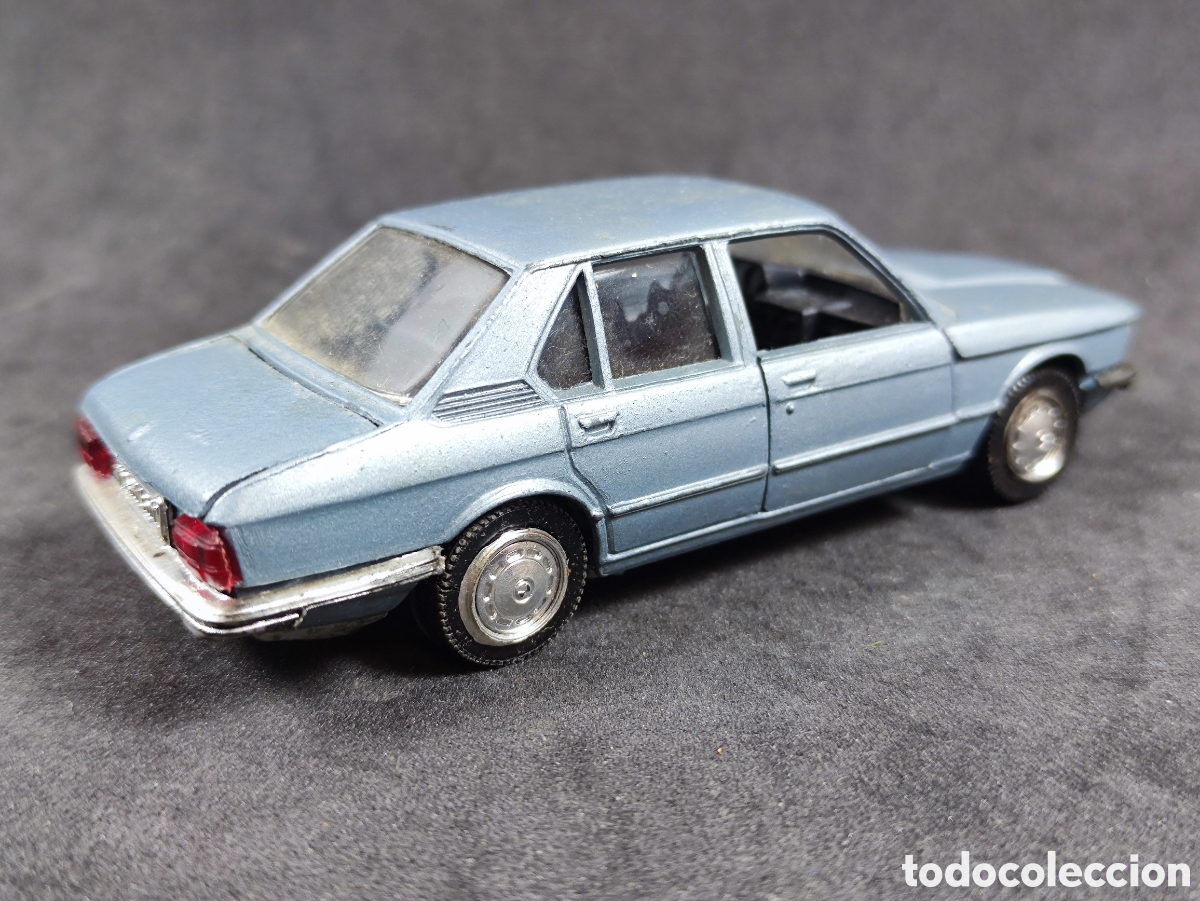 Coches a escala: BMW 525 e12 de Schuco Germany - Foto 4