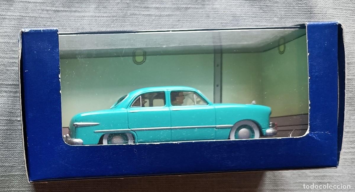 Atlas Editions 1/43 Scale 2 118 049 - Tintin 1949 Ford