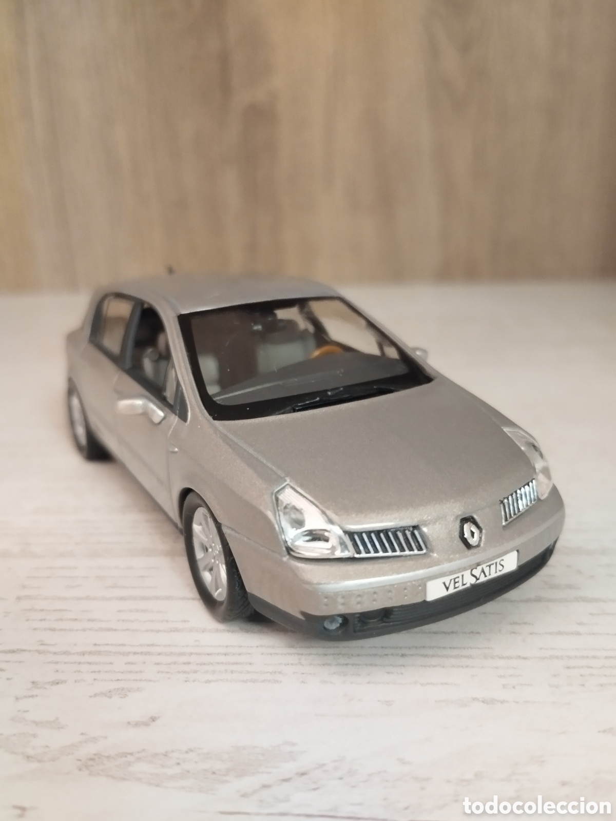 Coches a escala: RENAULT VELSATIS NOREV