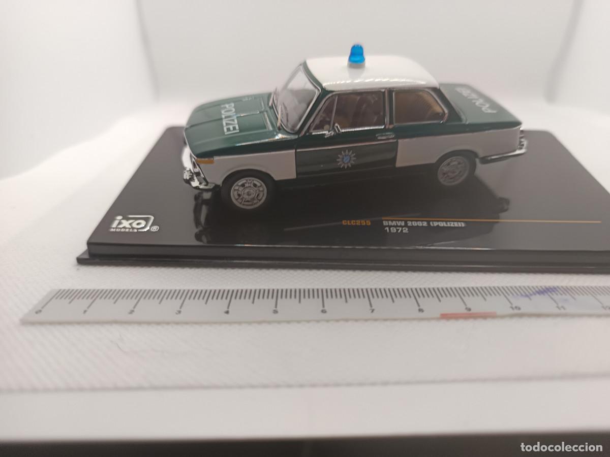 Coches a escala: BMW 2002 Polizie 1972 Coche de policia aleman de 1:43 de IXO Models
