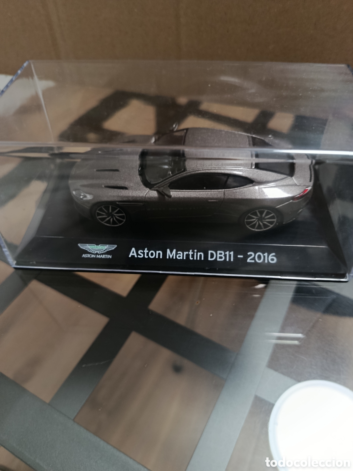 Coches a escala: Aston Martin DB11 2016 escala 1:43