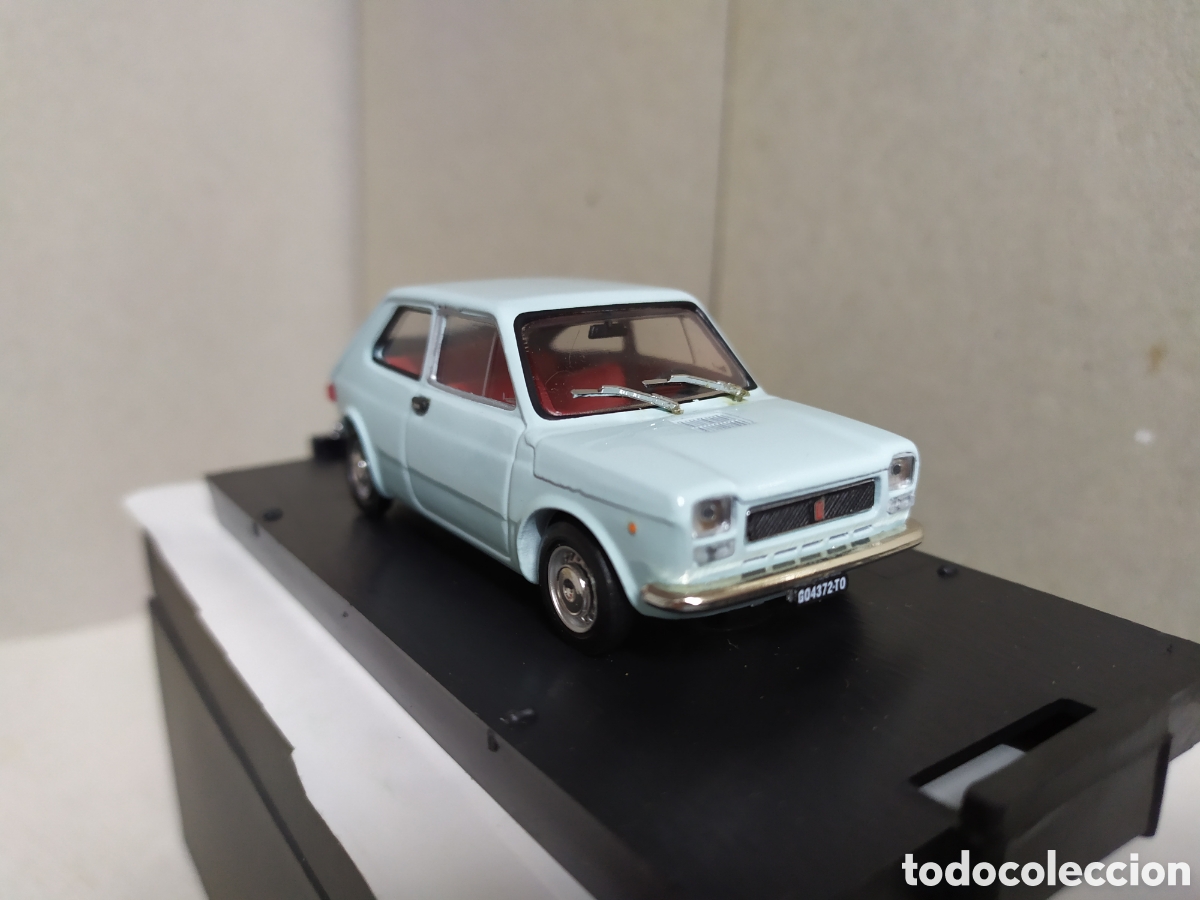 Coches a escala: Fiat 127 1&deg;Serie . Azul claro. Brumm R500-06