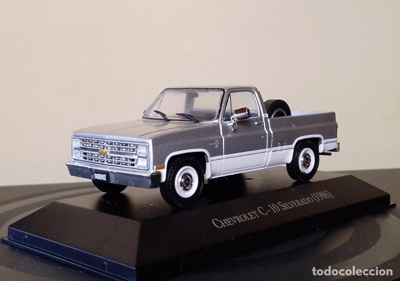 Auto in scala: Chevrolet C-10 Silverado Pick Up 1986