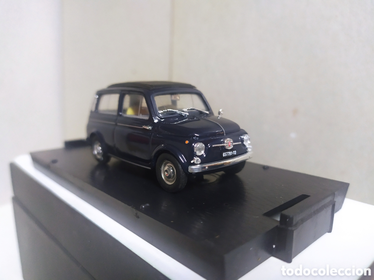 Coches a escala: Fiat 500 Giardiniera (1960) . Azul oscuro. Brumm R425-06