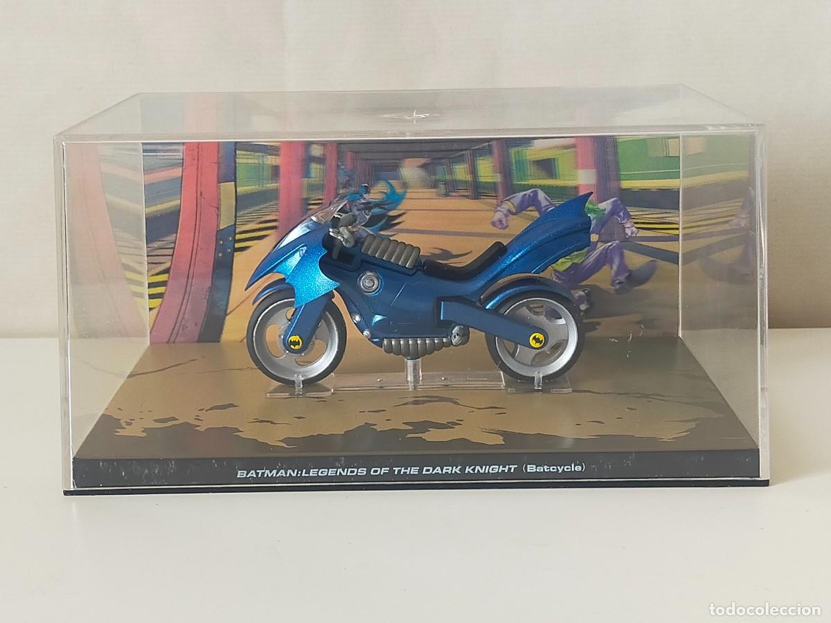 Coches a escala: EAGLEMOSS. Colecci&oacute;n Automoviles BATMAN: Legends of the Dark Knight (Batcycle) - 1/43 - TM&DC Comics