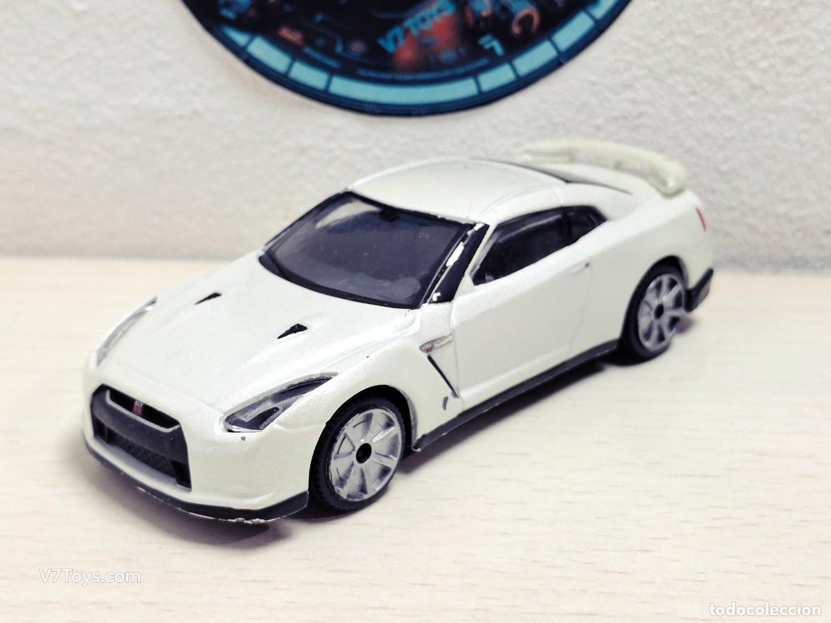 Coches a escala: Nissan GT-R 2009 Burago 1/43 Bburago