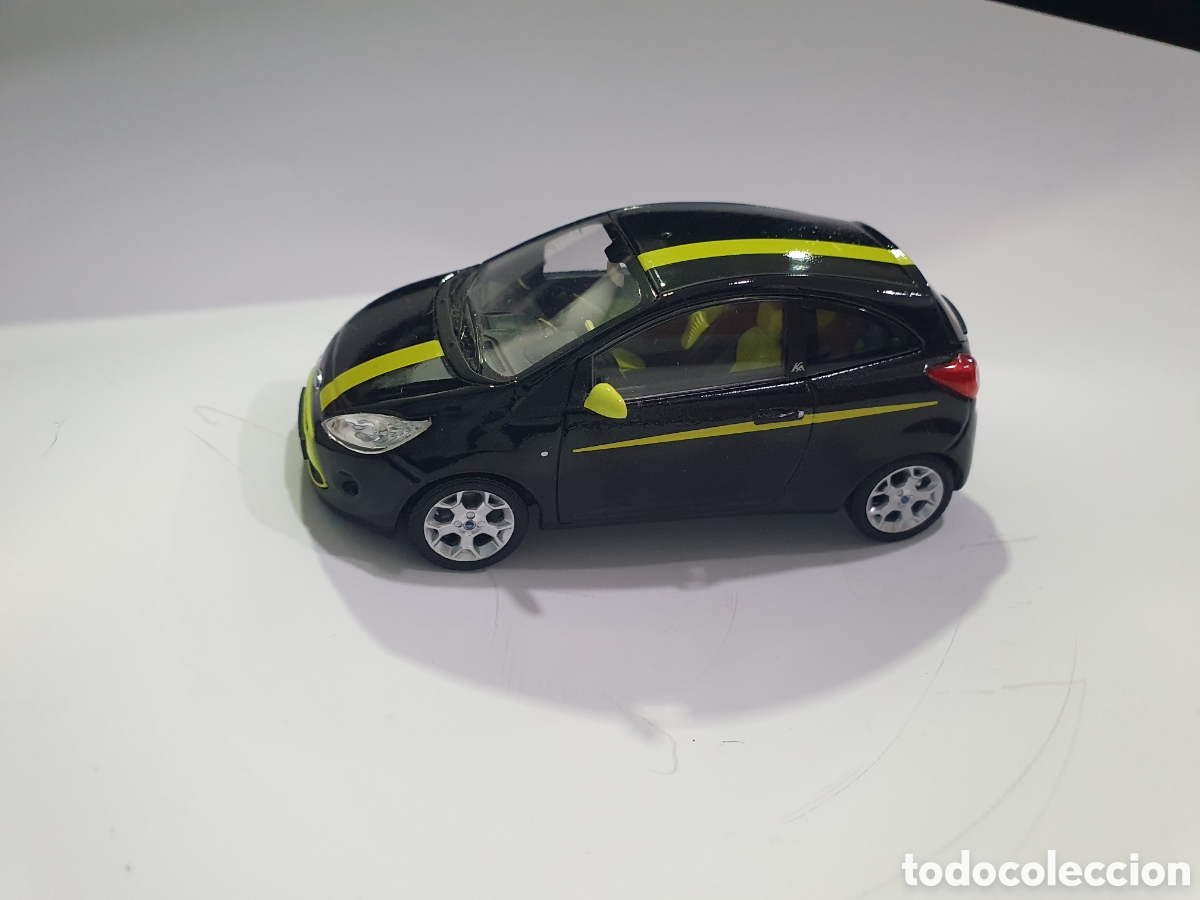 Voitures &agrave; l'&eacute;chelle: Ford Ka Minichamps 1/43. (L104)