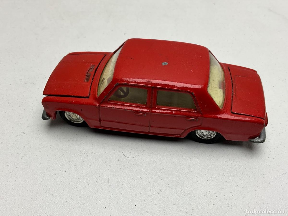 Coches a escala: COCHE JOAL - SEAT 124 - SIN CAJA- MADE IN SPAIN - PARA RESTAURAR Y REPARAR