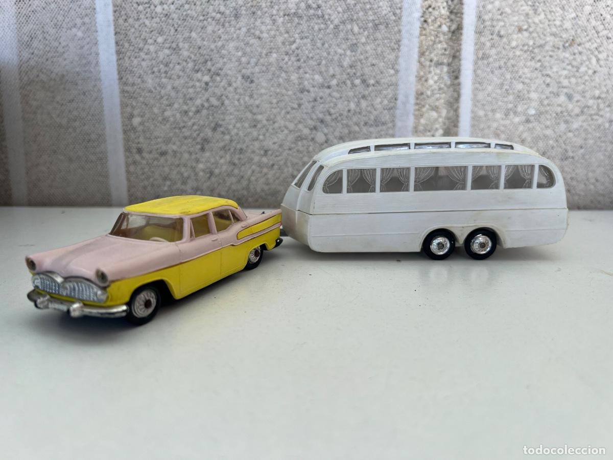 Auto in scala: SIMCA CHAMBORD MAS CARAVANE HENON NOREV ESCALA 1/43 A&Ntilde;OS 60