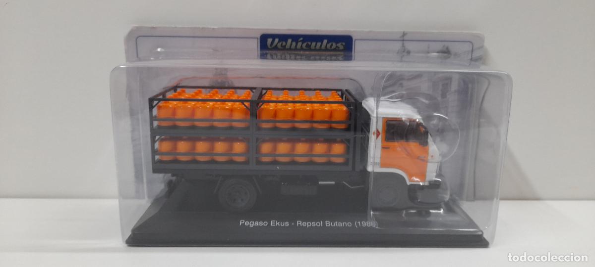 Coches a escala: CAMION PEGASO DE REPARTO REPSOL BUTANO ( 1988 ) COLECCION VEHICULOS DE REPARTO Y SERVICIOS . SIN USO