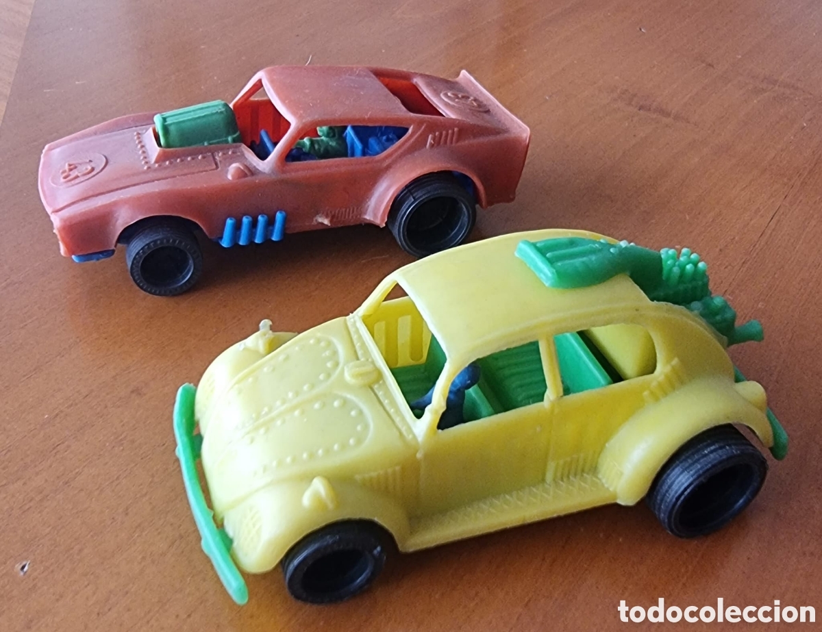 Coches a escala: Dos coches kiosco Vam pl&aacute;stico originales ved fotos