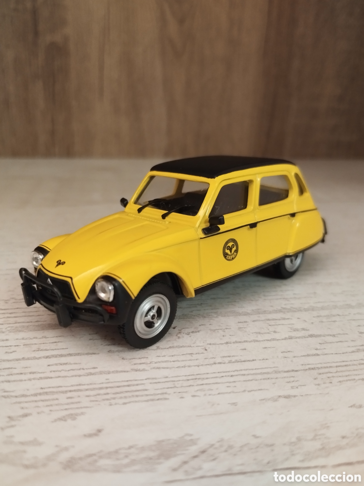 Coches a escala: CITRO&Euml;N DYANE 6 CAPRA