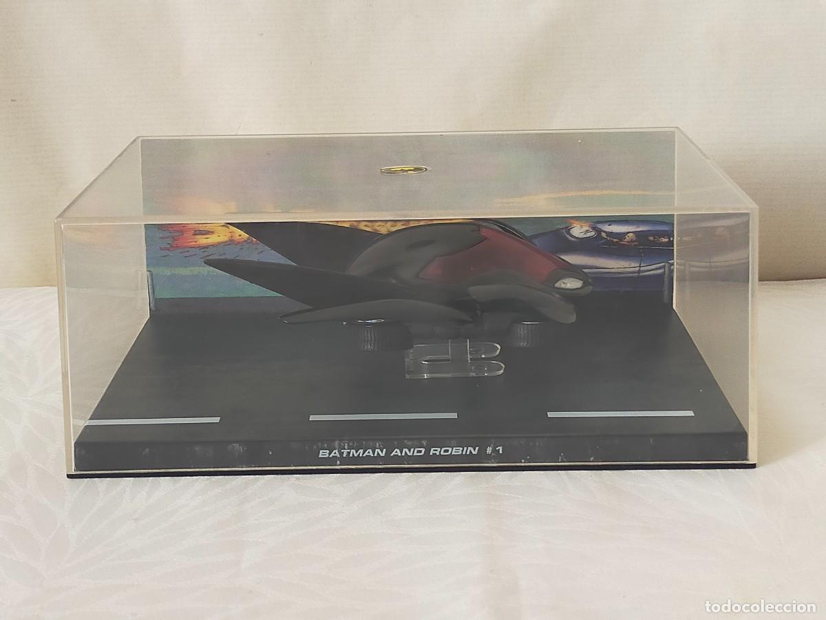 Coches a escala: EAGLEMOSS. Colecci&oacute;n Automoviles BATMAN: BATMAN AND ROBIN 1 - Escala: 1/43 - TM&DC Comics