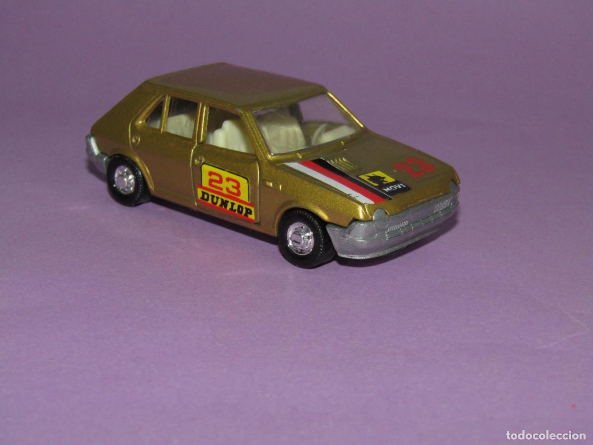 Coches a escala: Antiguo SEAT RITMO CLX en Escala 1/43 de Juguetes MIRA