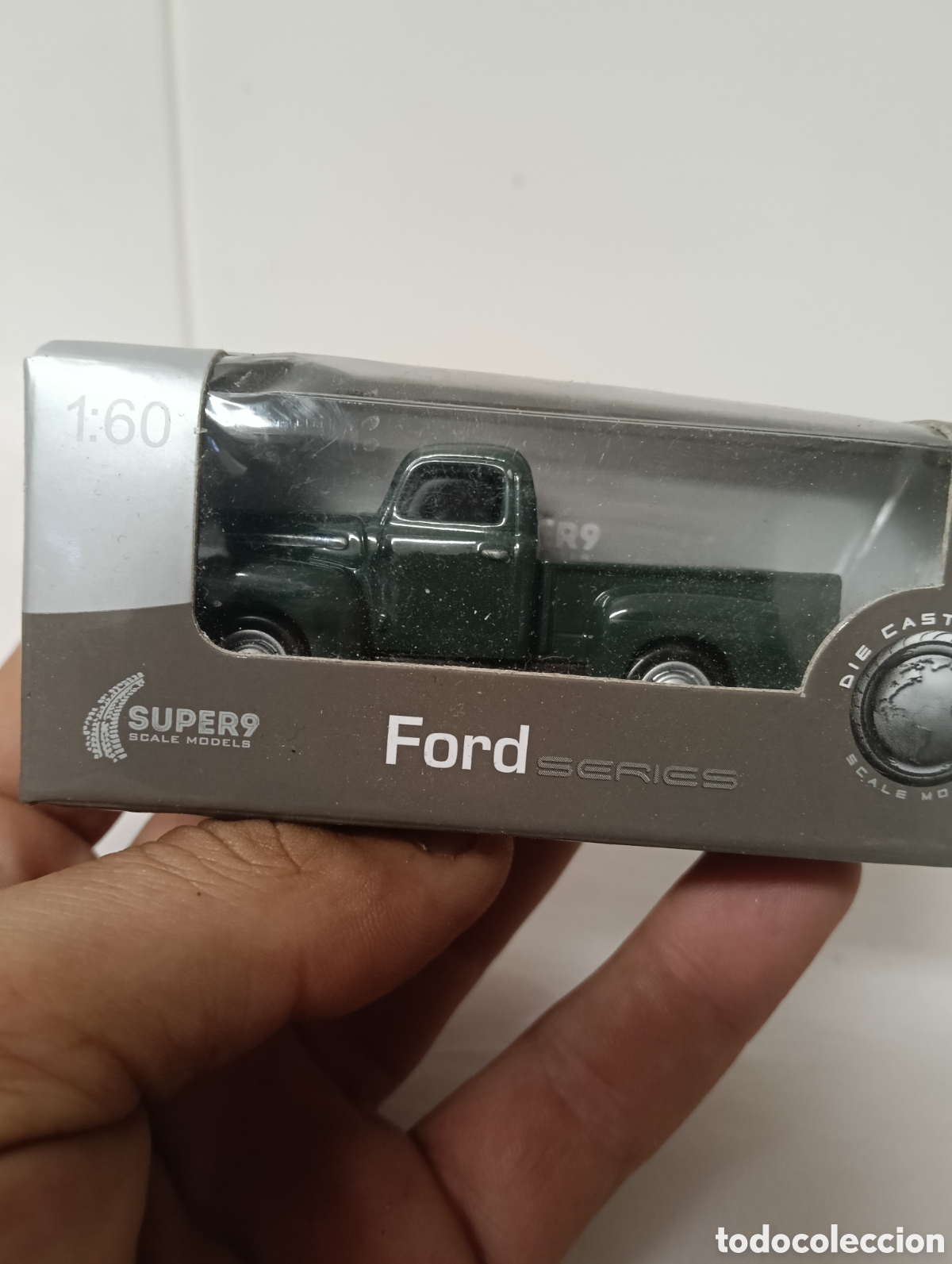 Voitures &agrave; l'&eacute;chelle: Coche a escala 1:60 Ford