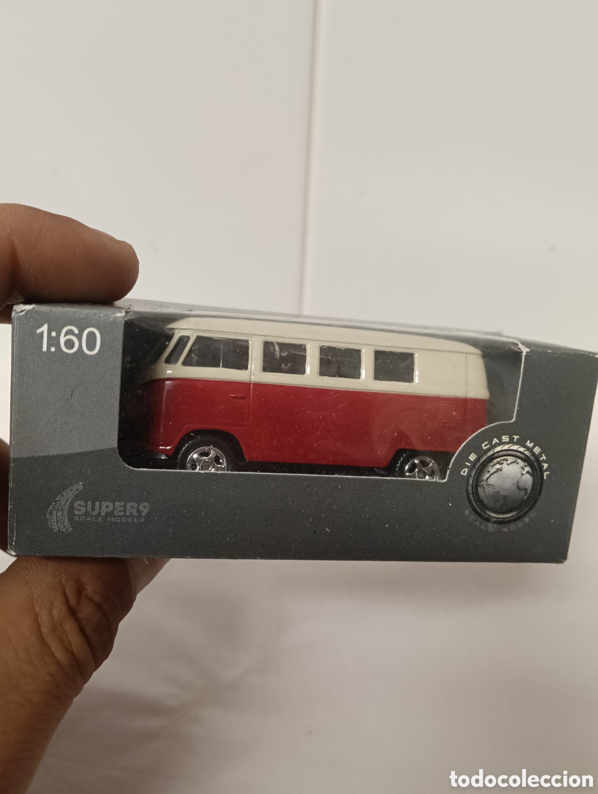 Voitures &agrave; l'&eacute;chelle: Coche a escala 1:60 VW t2