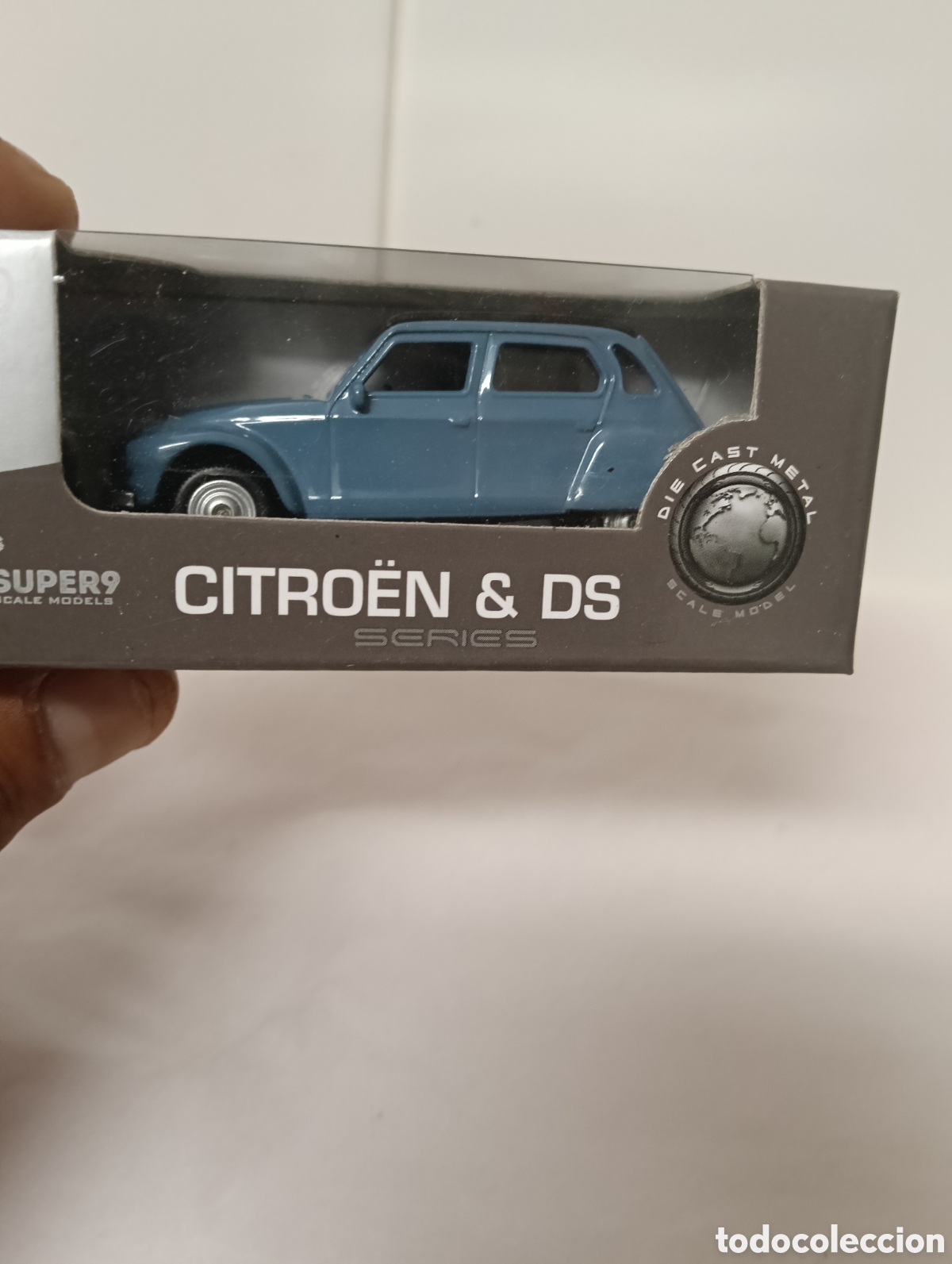 Voitures &agrave; l'&eacute;chelle: Coche a escala 1:60 Citro&euml;n DS