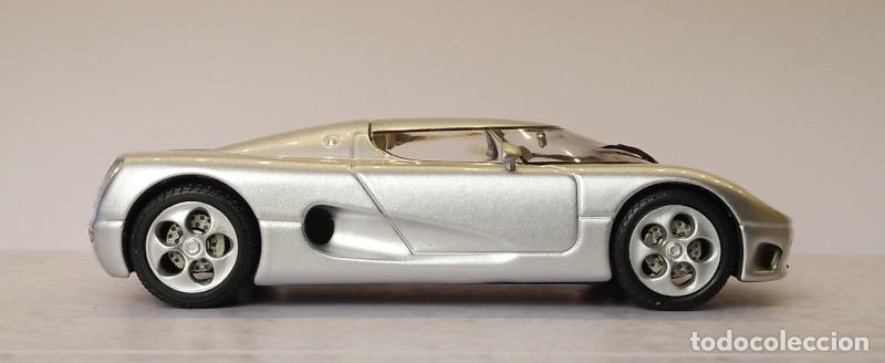Coches a escala: Koenigsegg CC8 S 2002 - Foto 7