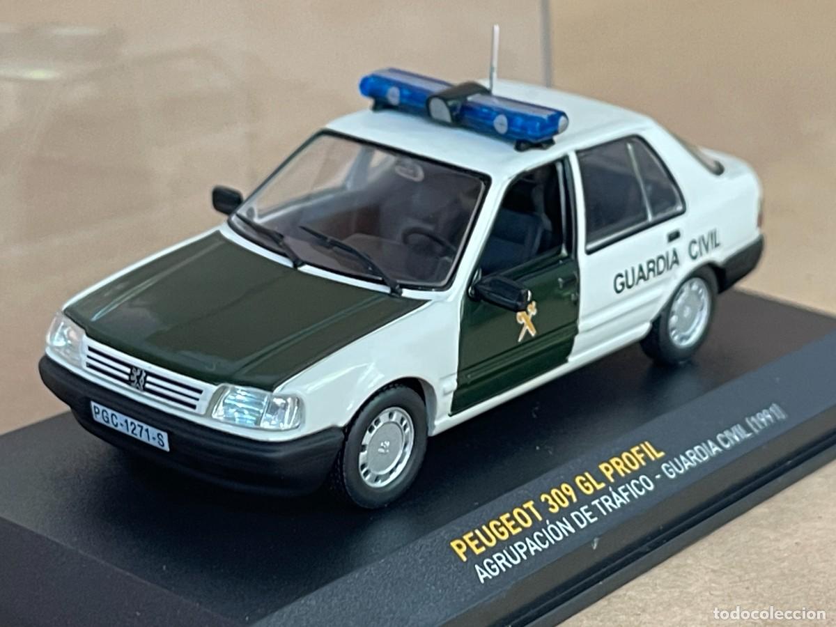 Coches a escala: Coche PEUGEOT 309 GL Profil Agrupaci&oacute;n de Tr&aacute;fico - Guardia Civil (1991) 1:43 diecast ixo altaya pgc