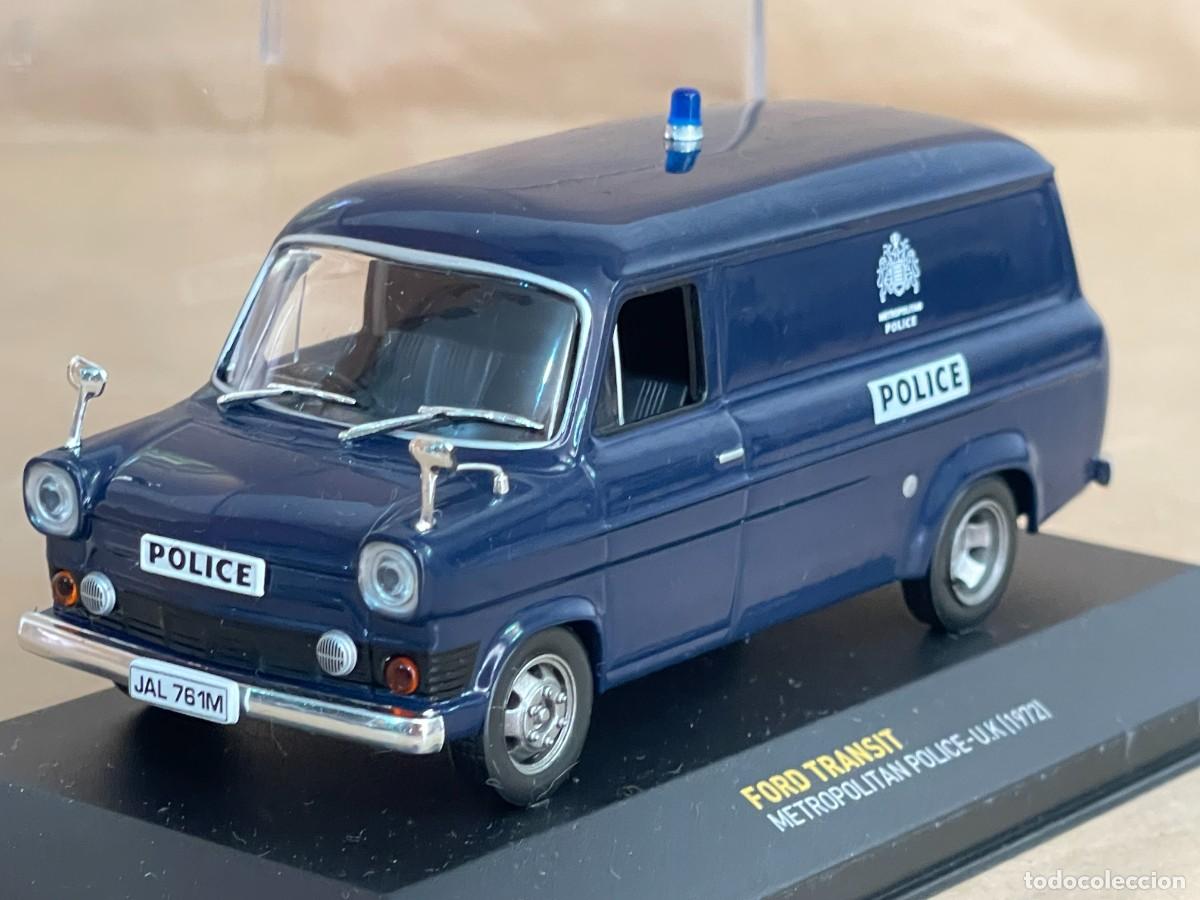 Coches a escala: Coche FORD TRANSIT Metropolitan Police - UK (1972) 1:43 ixo die-cast metal car altaya polic&iacute;a