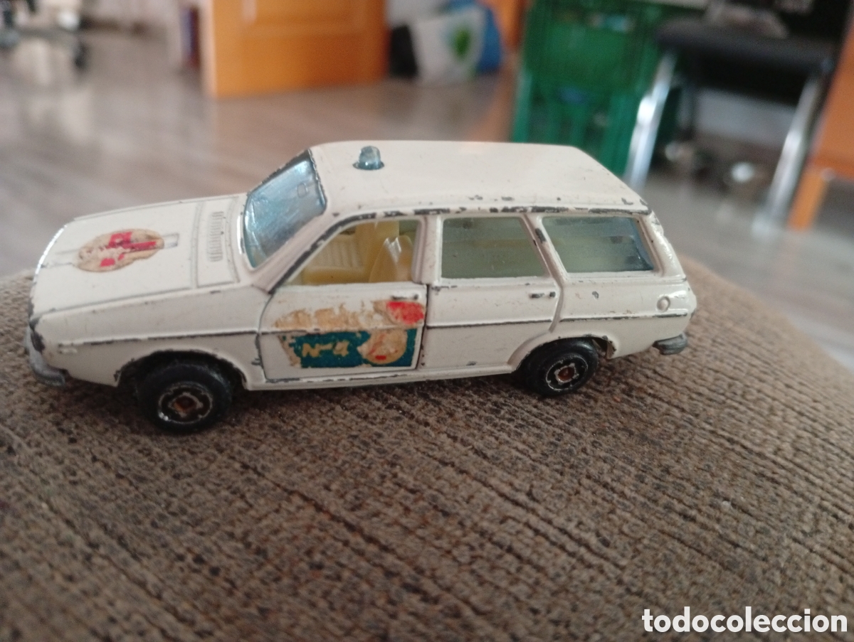 Coches a escala: Renault 12 bomberos guisval