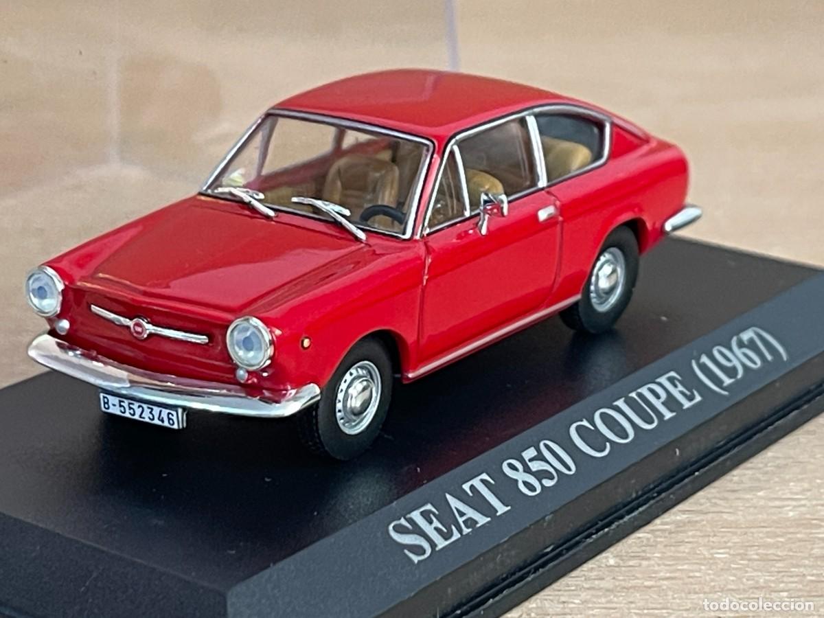 Coches a escala: Coche SEAT 850 COUPE (1967) matr&iacute;cula Barcelona 1:43 die-cast metal car 1/43 altaya