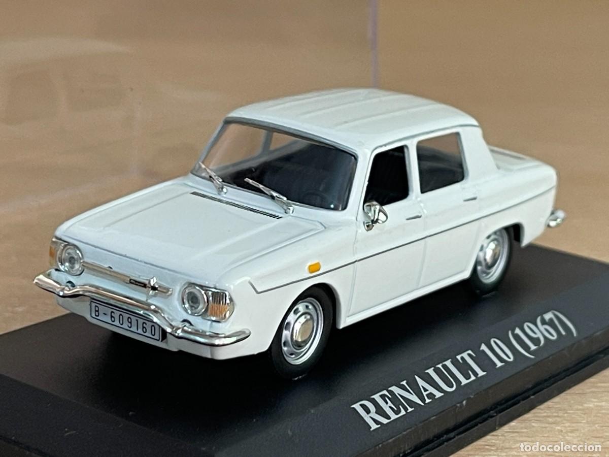 Auto in scala: Coche RENAULT 10 (1967) matr&iacute;cula Barcelona 1:43 die-cast metal car 1/43 altaya R10 R-10