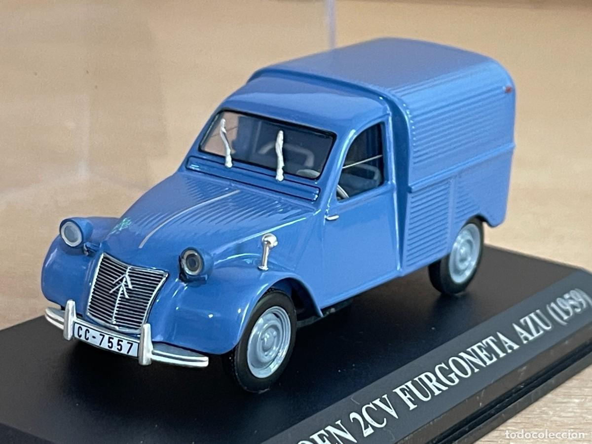 Carros em escala: Coche CITRO&Euml;N 2CV FURGONETA AZU (1959) matr&iacute;cula C&aacute;ceres 1:43 die-cast metal car 1/43 altaya 2 CV