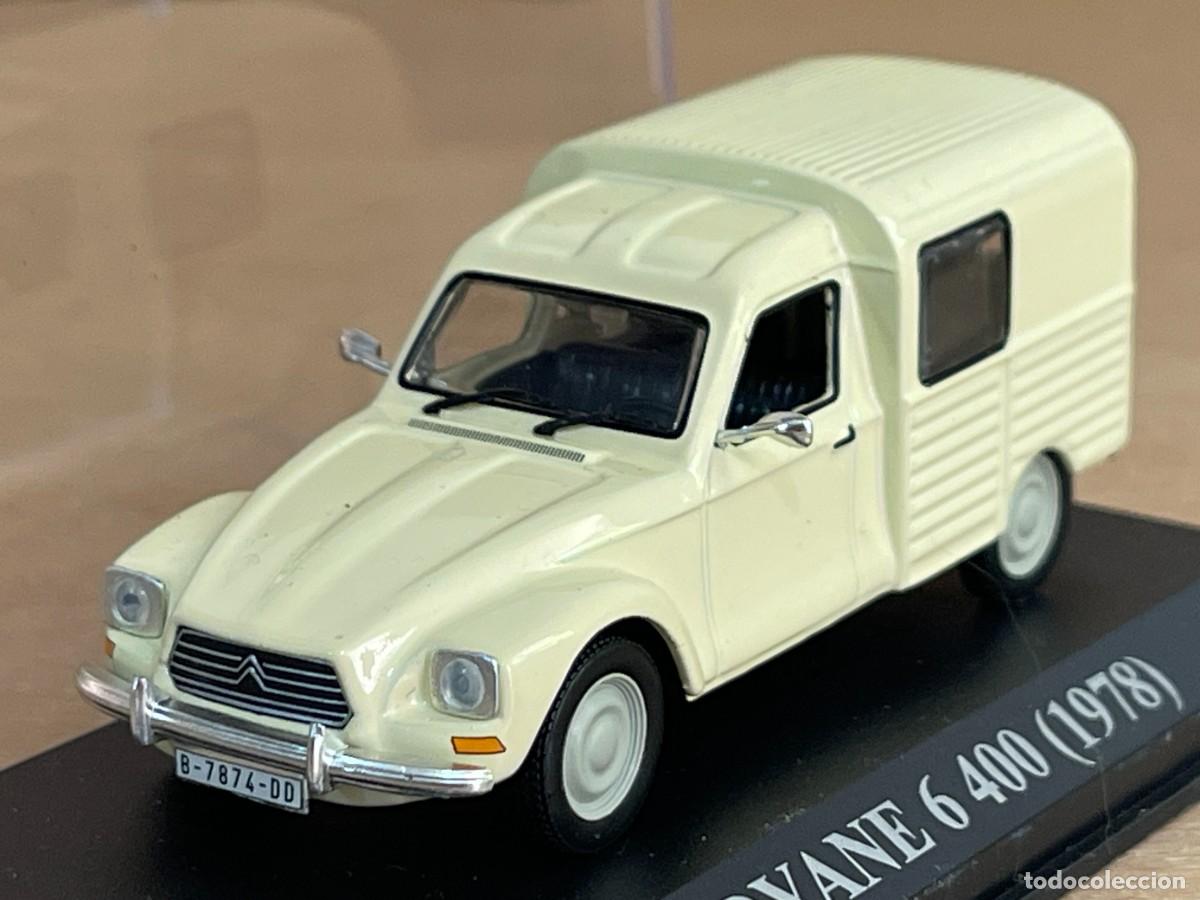 Voitures &agrave; l'&eacute;chelle: Coche CITRO&Euml;N DYANE 6 400 (1979) matr&iacute;cula Barcelona 1:43 die-cast metal car 1/43 altaya