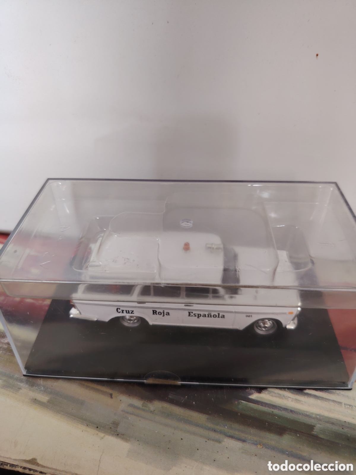 Coches a escala: Seat 1500 altaya cruz roja espa&ntilde;ola