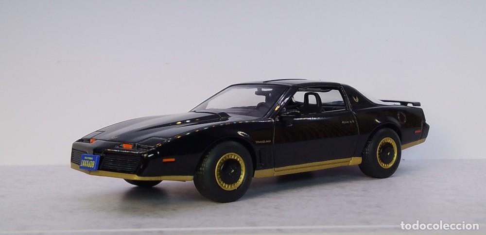 Voitures &agrave; l'&eacute;chelle: Pontiac Firebird Trans Am 1982