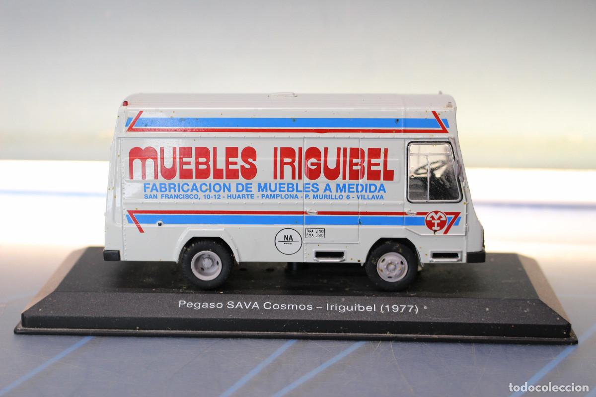 Coches a escala: Furgoneta Sava Cosmos, Muebles Iriguibel, 1977. 1/43.