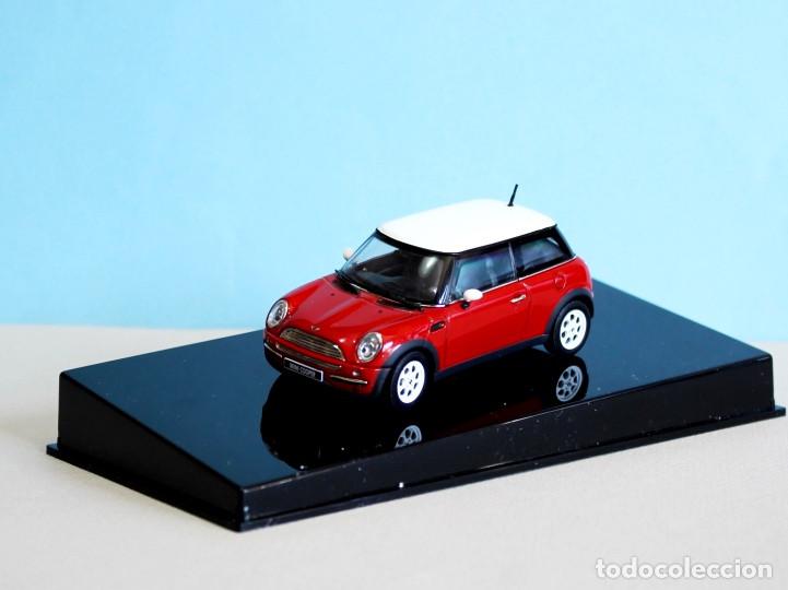 Coches a escala: Mini Cooper R50 AUTOart - Foto 1