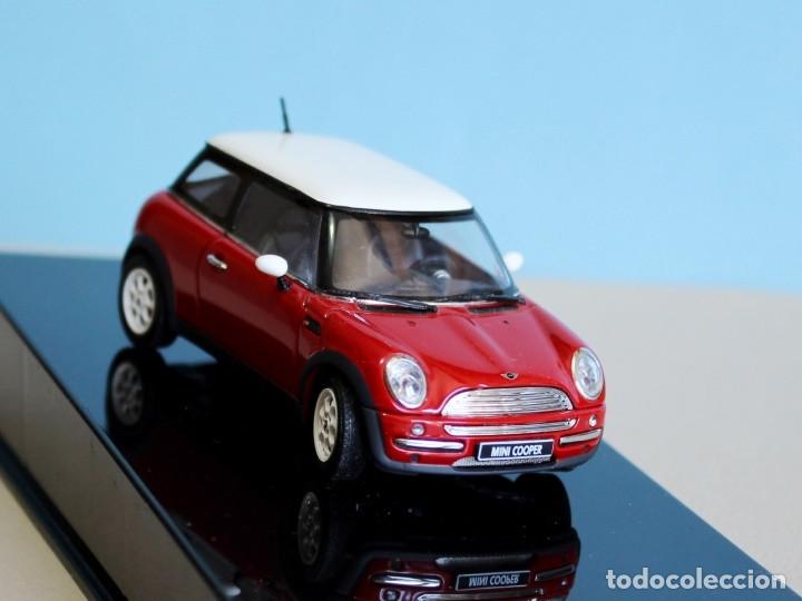 Coches a escala: Mini Cooper R50 AUTOart - Foto 3
