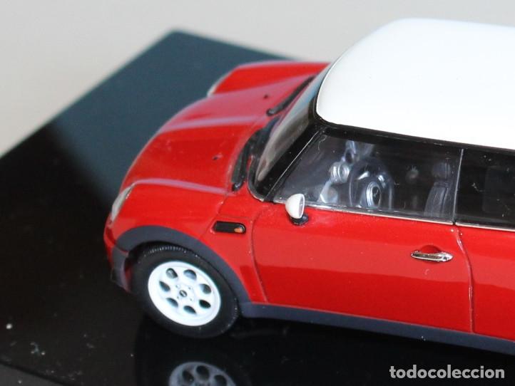 Coches a escala: Mini Cooper R50 AUTOart - Foto 11
