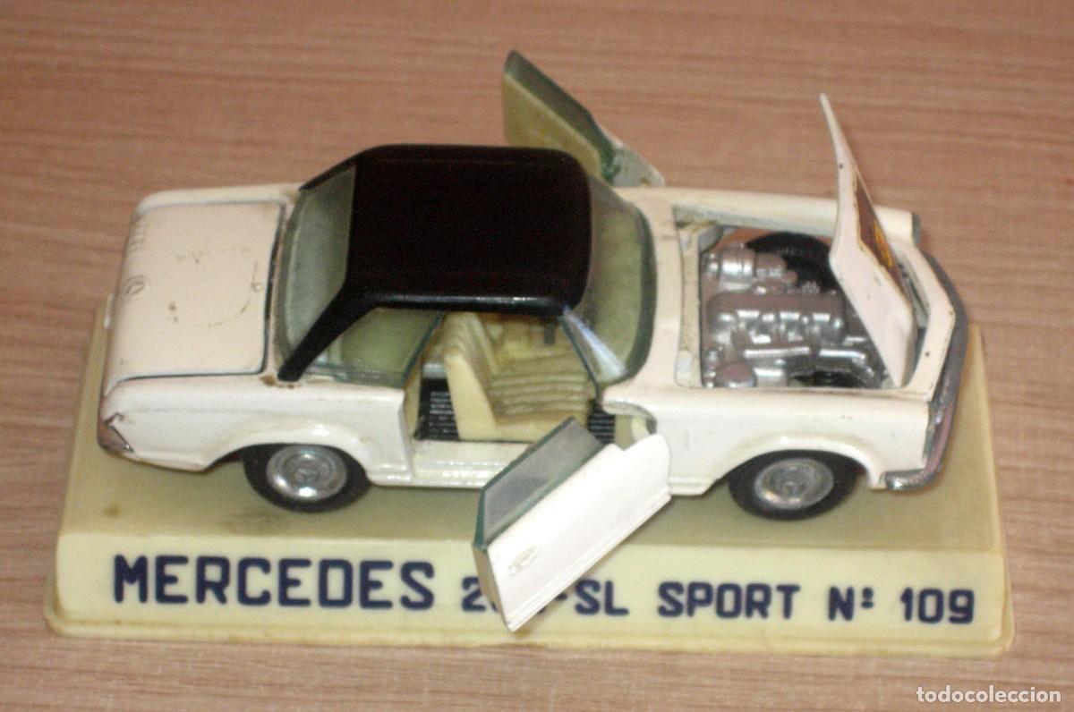 Coches a escala: MERCEDES 230 SL SPORT COLOR BLANCO CON BASE ORIGINAL JOAL