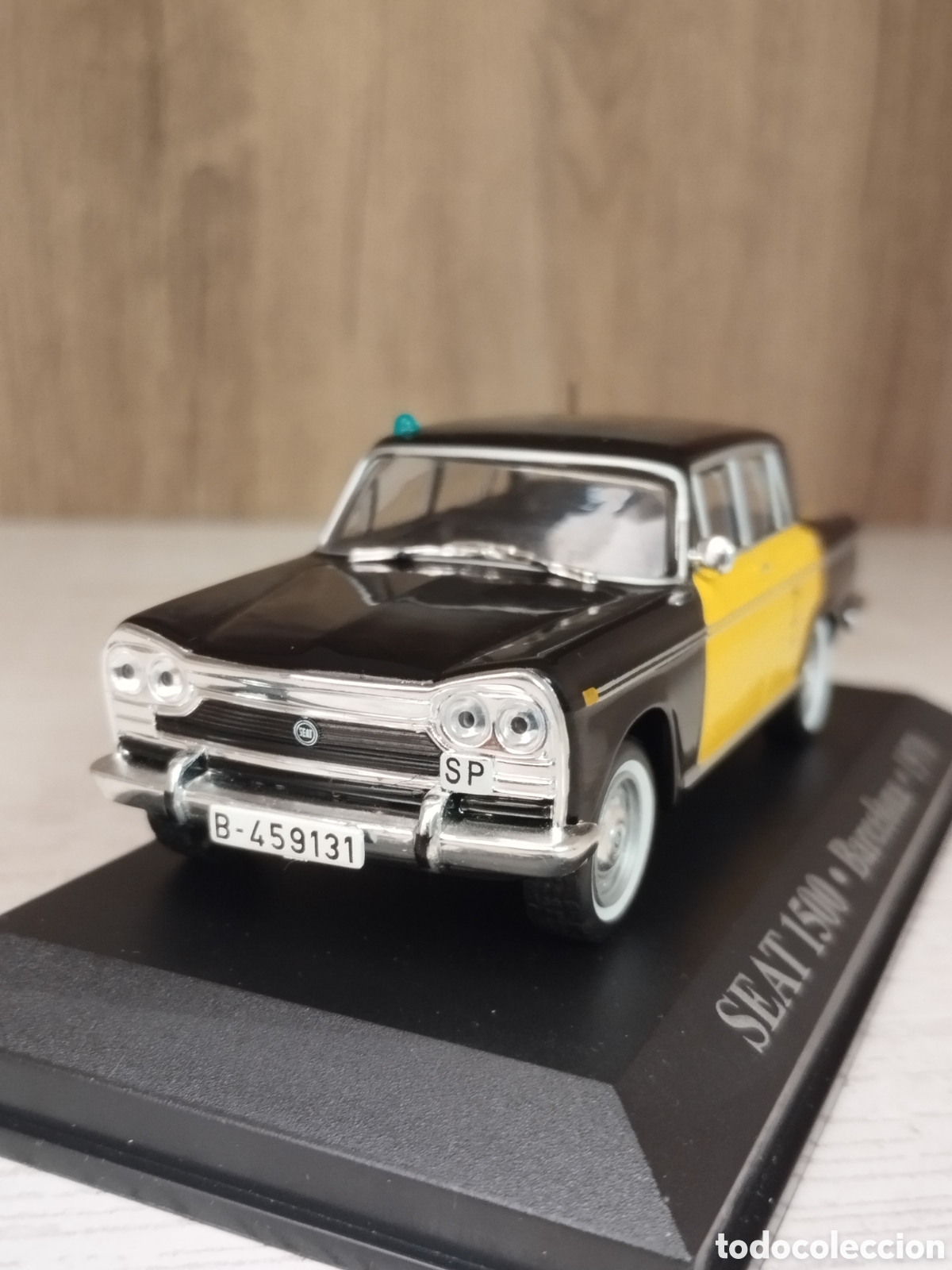 Coches a escala: SEAT 1500 '70 TAXI BARCELONA