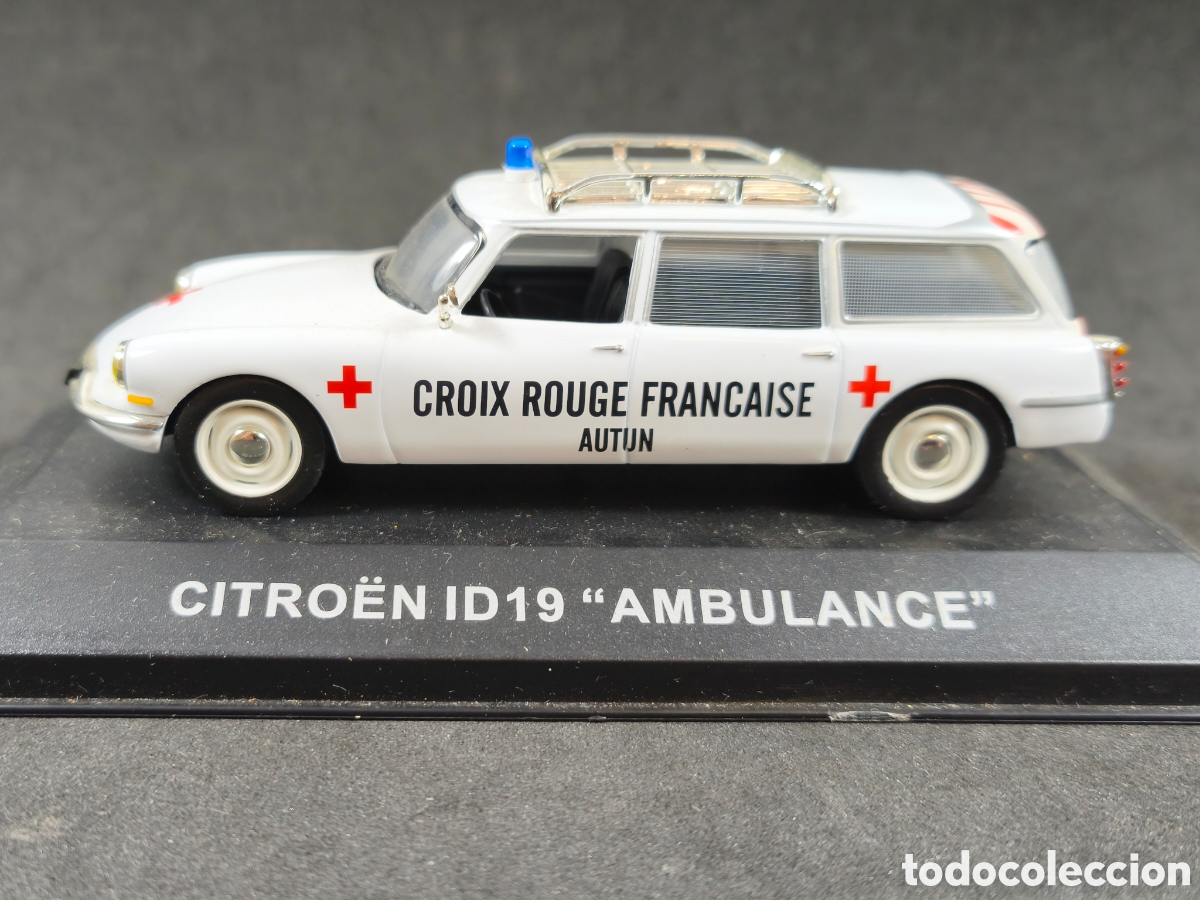 Coches a escala: Citro&euml;n ID19 ambulancia Cruz Roja Francesa escala 1/43