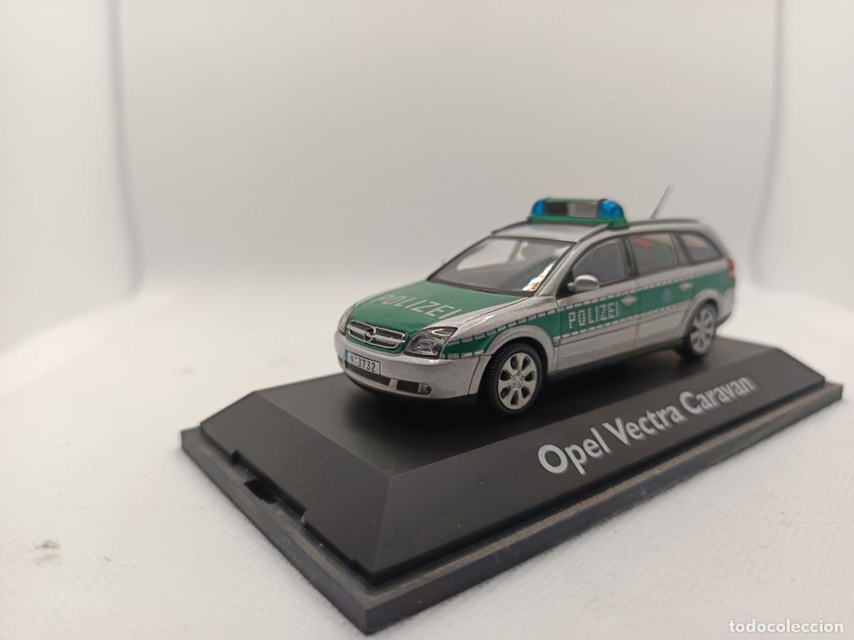 Coches a escala: Opel Vectra Caravan 2004 Polizei Schuco Coche de policia Alemania 1:43 en perfecto estado
