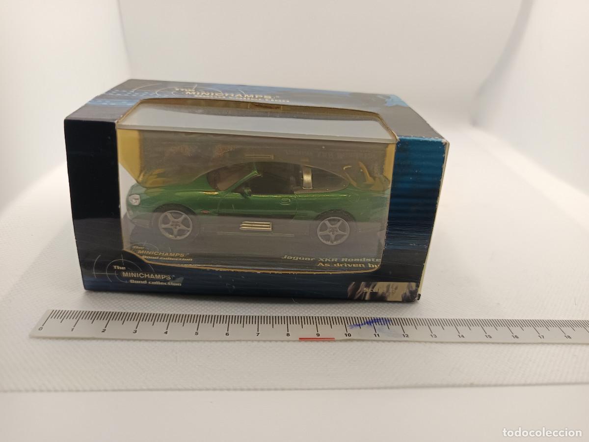 Coches a escala: Jaguar XKR Roadster de Zao. Pelicula 007 &rdquo;Muere otro D&iacute;a&rdquo;. de Minichamps escala 1:43
