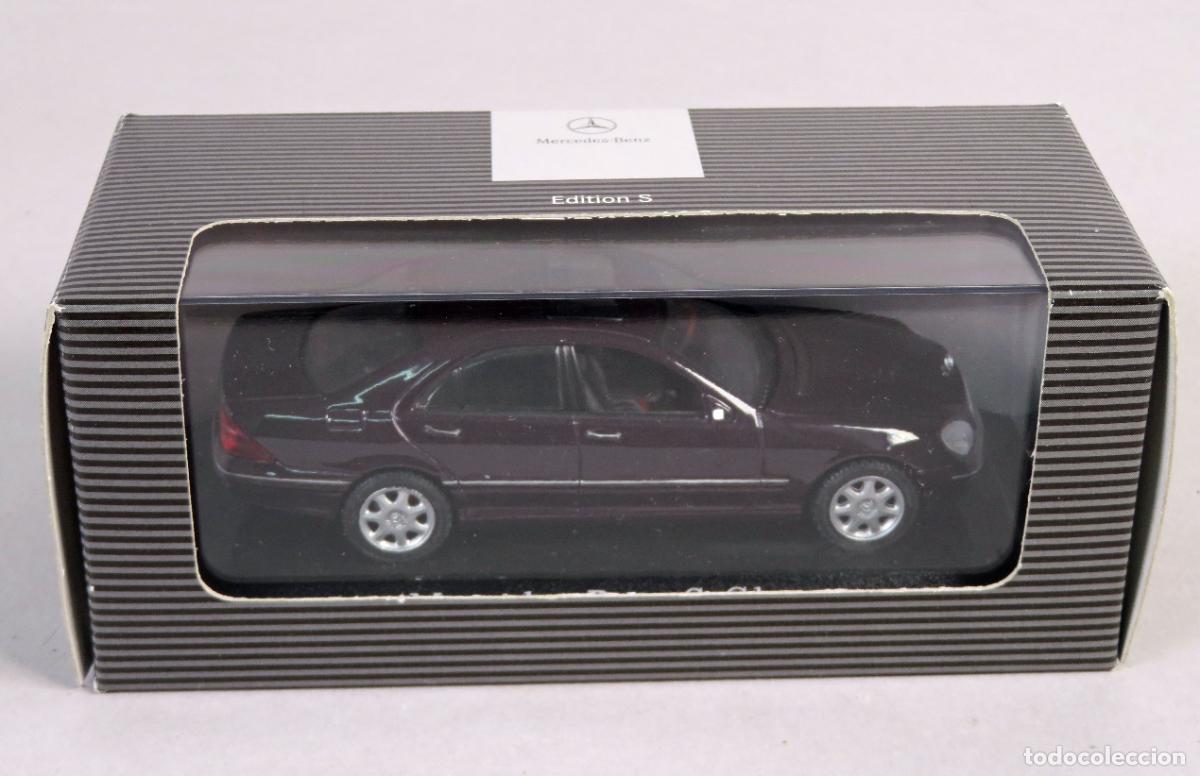 Coches a escala: Mercedes Benz S Class Maisto 1/43 color granate caja