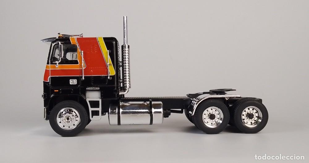 Coches a escala: Freightlilner FLA 1993 - Foto 3