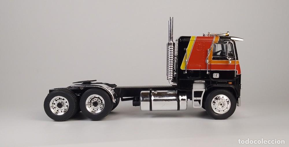 Coches a escala: Freightlilner FLA 1993 - Foto 7