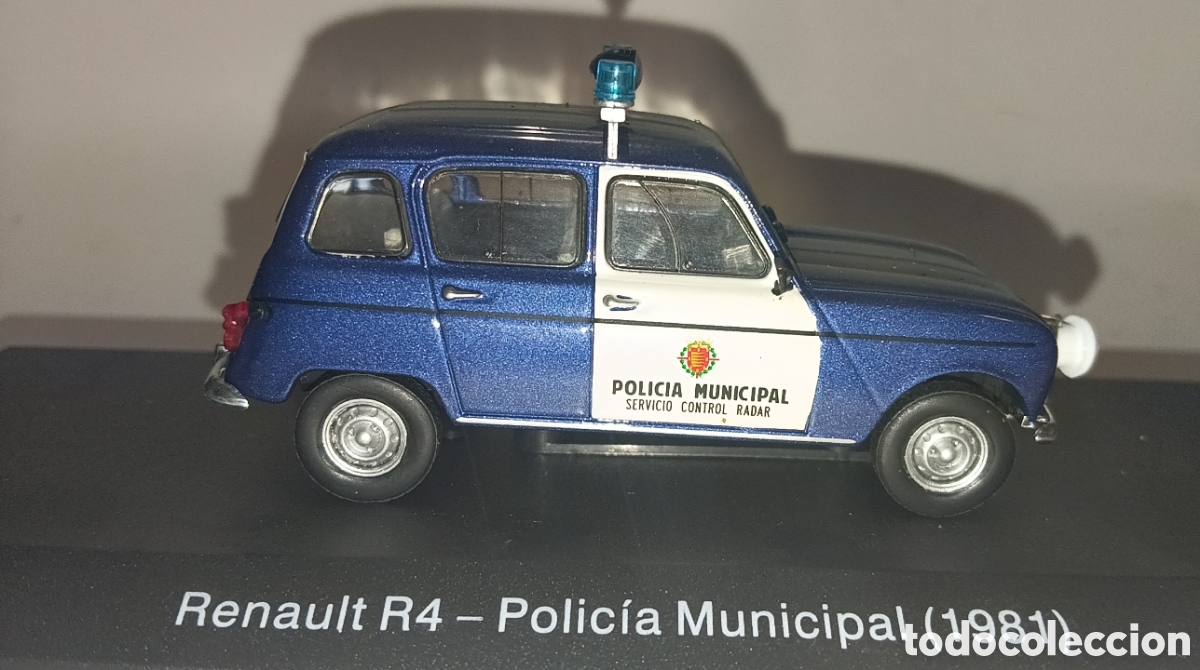 Coches a escala: VEH&Iacute;CULO REPARTO Y SERVICIO SALVAT RENAULT R 4 POLIC&Iacute;A MUNICIPAL 1981