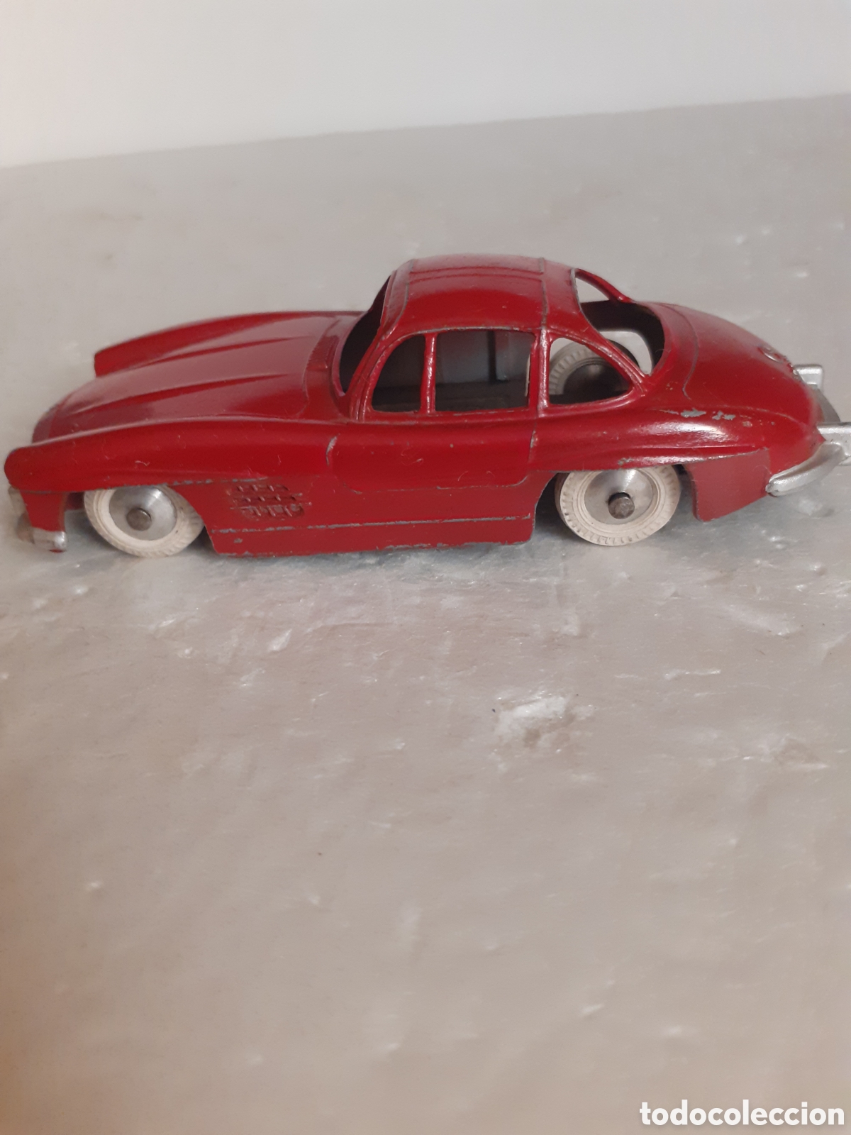 Coches a escala: QUIRALU COCHE MERCEDES 300 SL ROJO