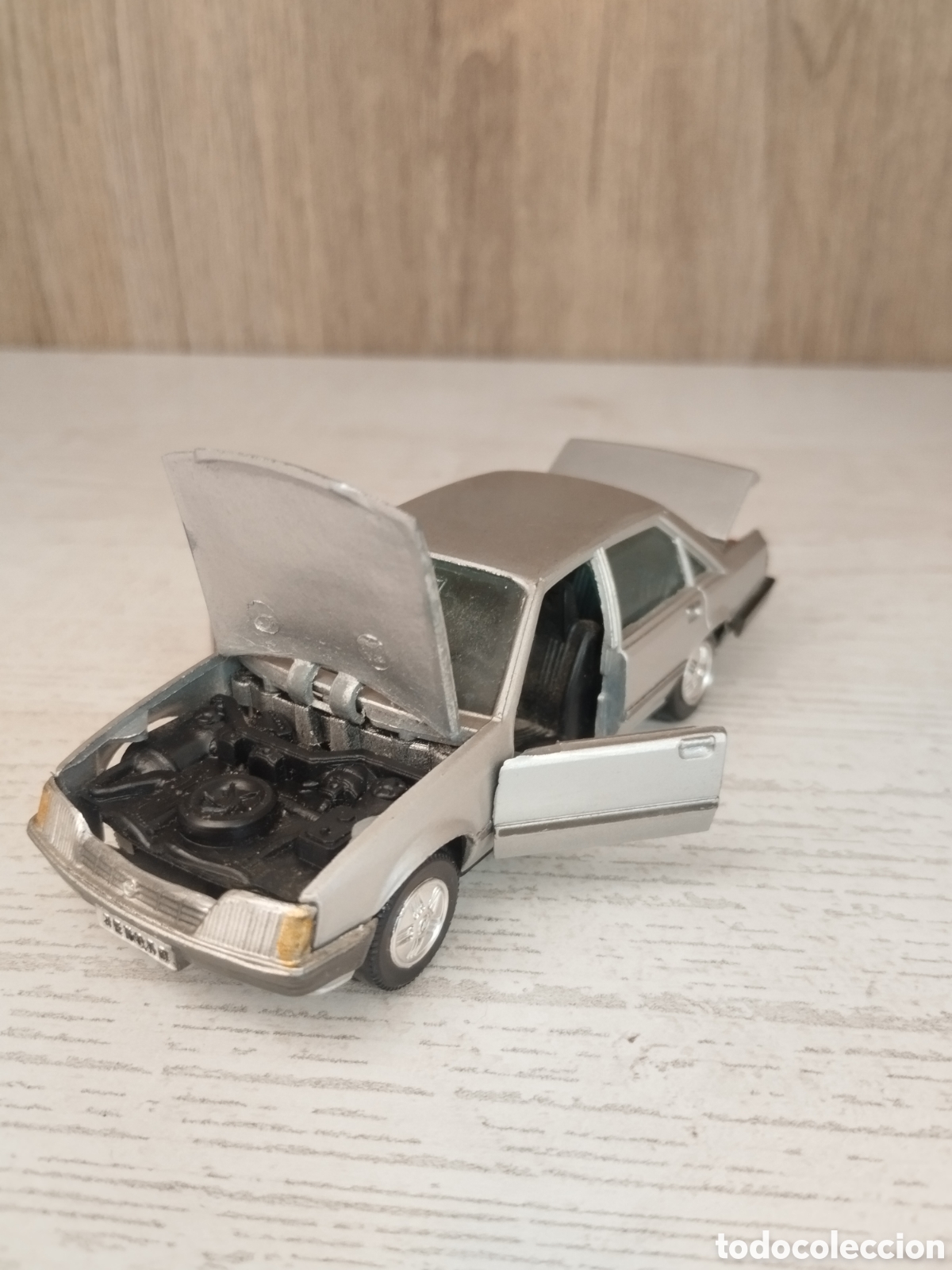 Coches a escala: OPEL REKORD GAMA e 1.43
